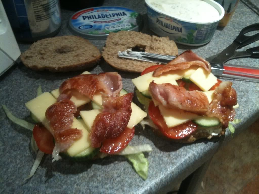 Forum Image: http://i1310.photobucket.com/albums/s641/LastMouse/TCF%20-%20September%20-%20Bagels/IMG_3034_zpsc4ad4a72.jpg