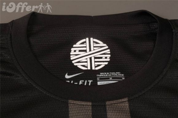 photo 2013-14-portugal-away-17-nani-player-black-new-efa2_zps4cde6b88.jpg