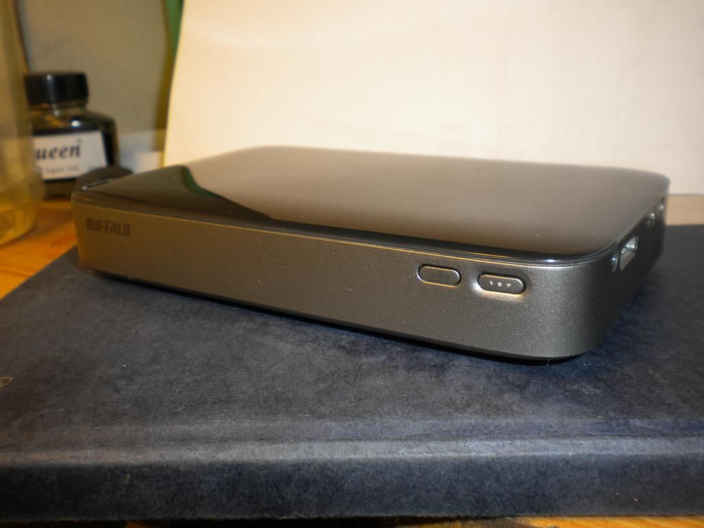 Xách tay - Ổ cứng di động Buffalo 500GB USB 3.0, có tích hợp wifi - 4