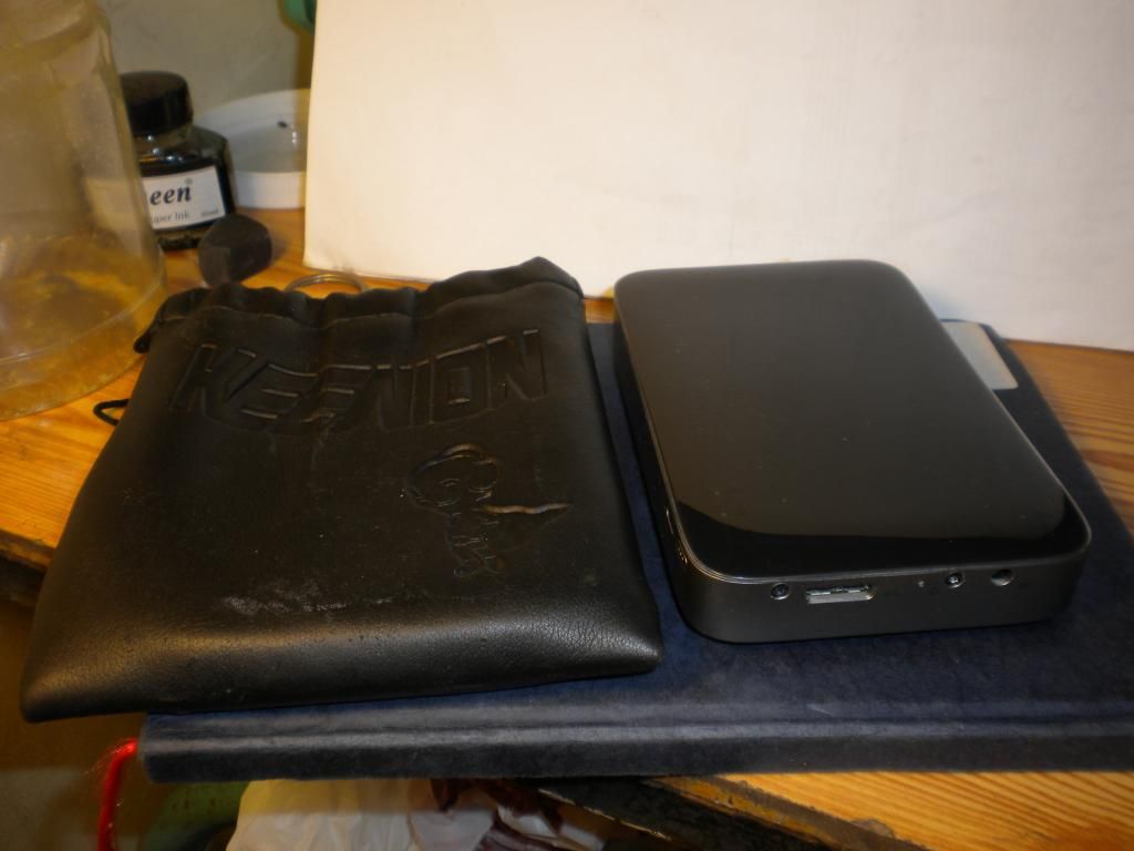 Xách tay - Ổ cứng di động Buffalo 500GB USB 3.0, có tích hợp wifi - 5